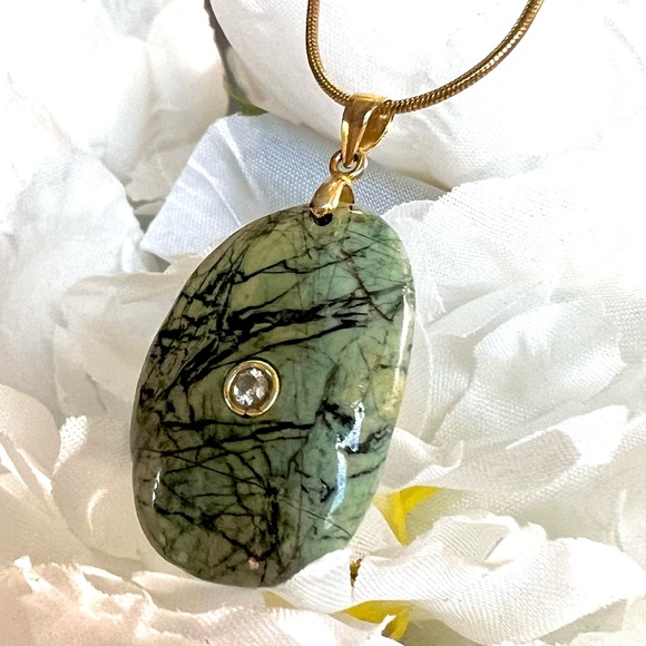 Handmade Turquoise Necklace - Picture 1 of 5